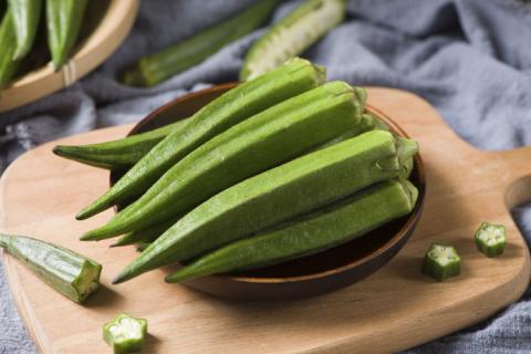Plato con Okra fresco